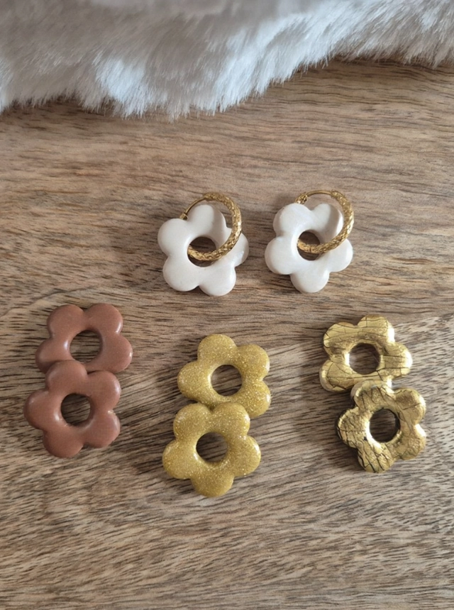 4 paires de pampilles Nova : marron, blanc, dorée, et feuilles d'or